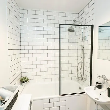 Nowogrodzka 78: Central Apartment with Smart TV near Lindleya Hospital Warsaw Exterior photo