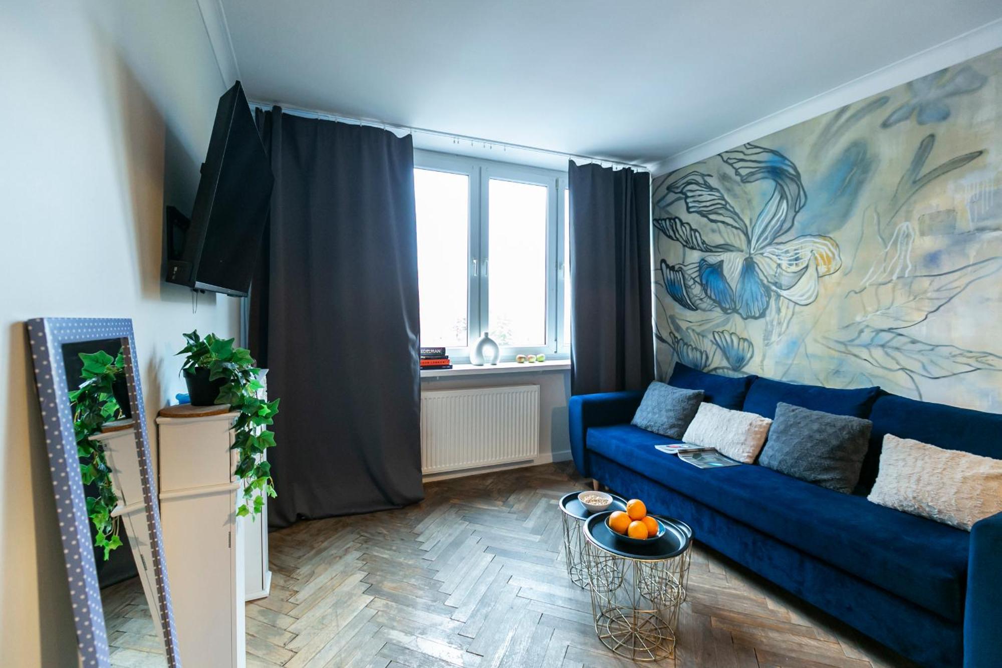 Nowogrodzka 78: With Smart Tv Near Lindleya Hospital *