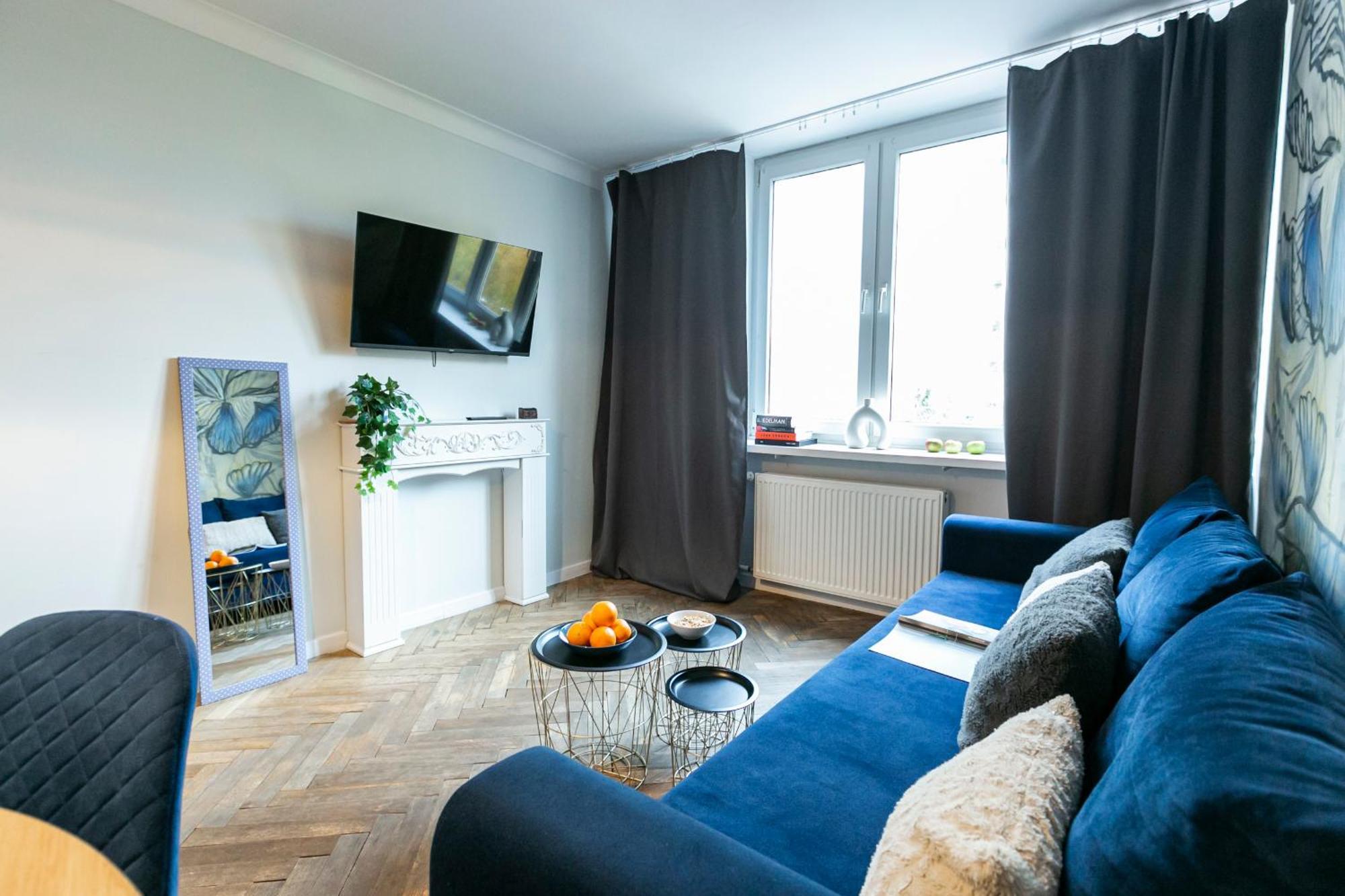 Nowogrodzka 78: With Smart Tv Near Lindleya Hospital Apartment