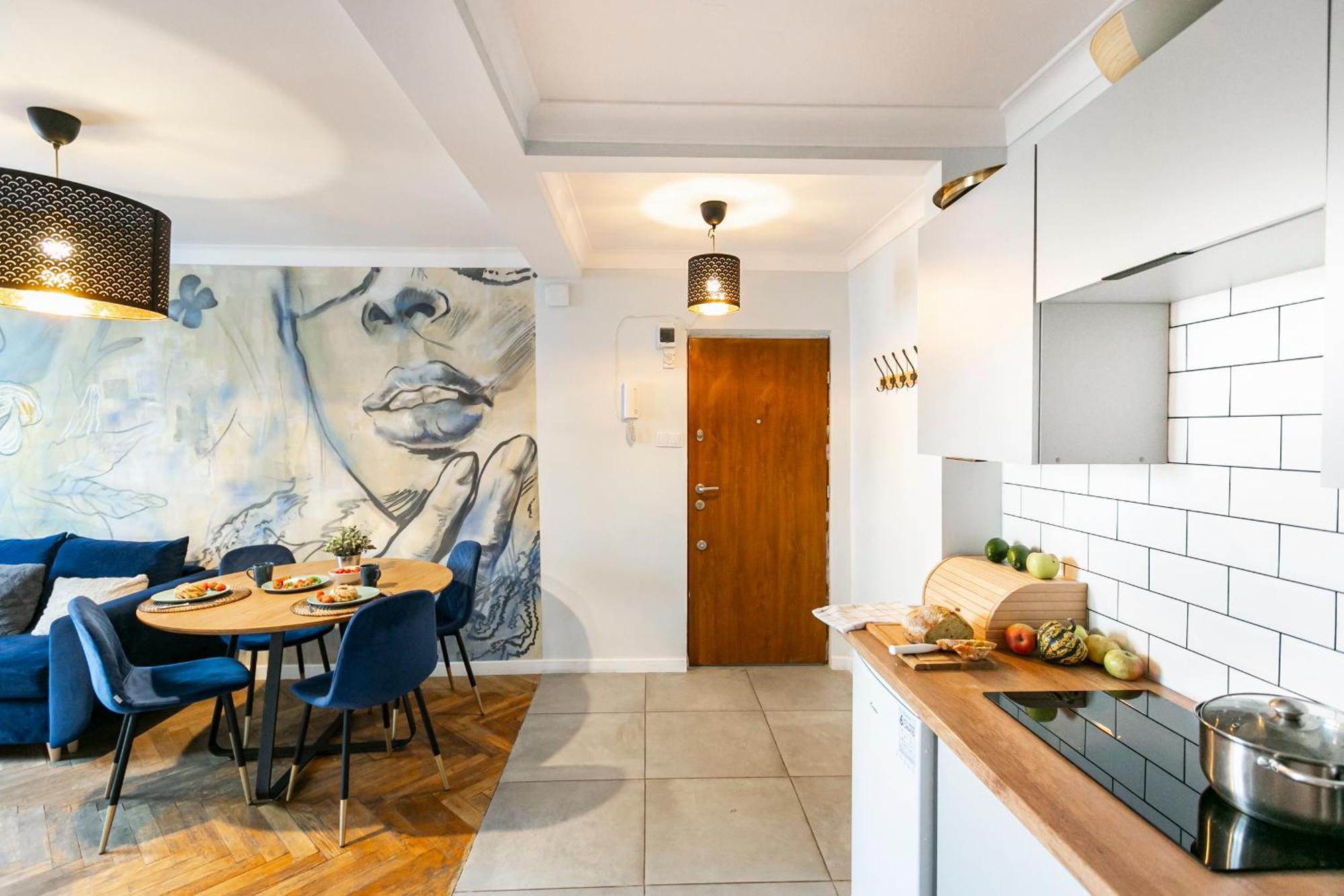 Apartment Nowogrodzka 78: With Smart Tv Near Lindleya Hospital *
