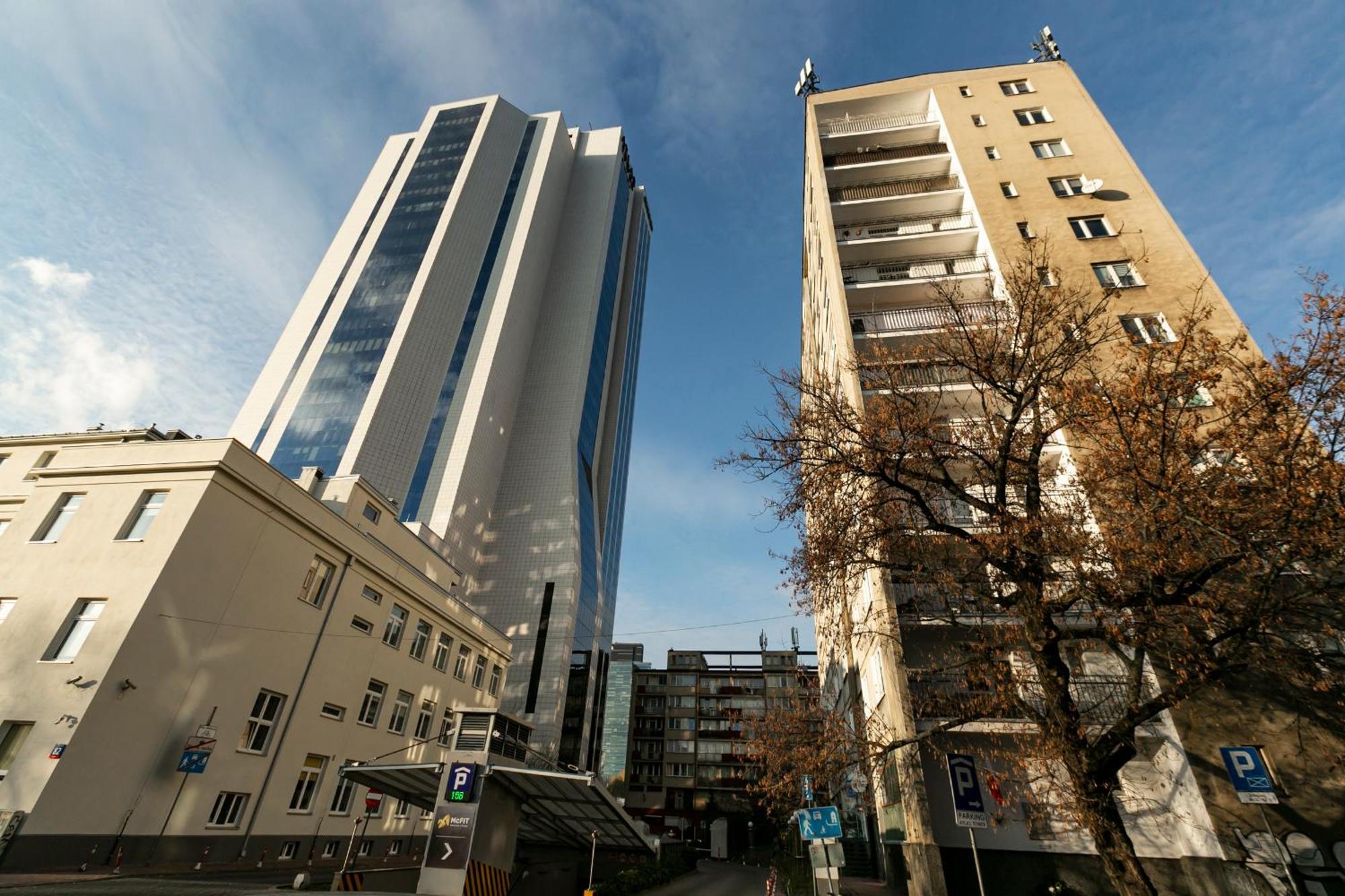 Nowogrodzka 78: With Smart Tv Near Lindleya Hospital Apartment